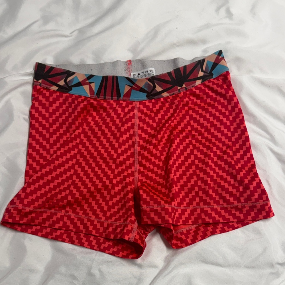 Nike Pro Red Geometric Patterned Shorts